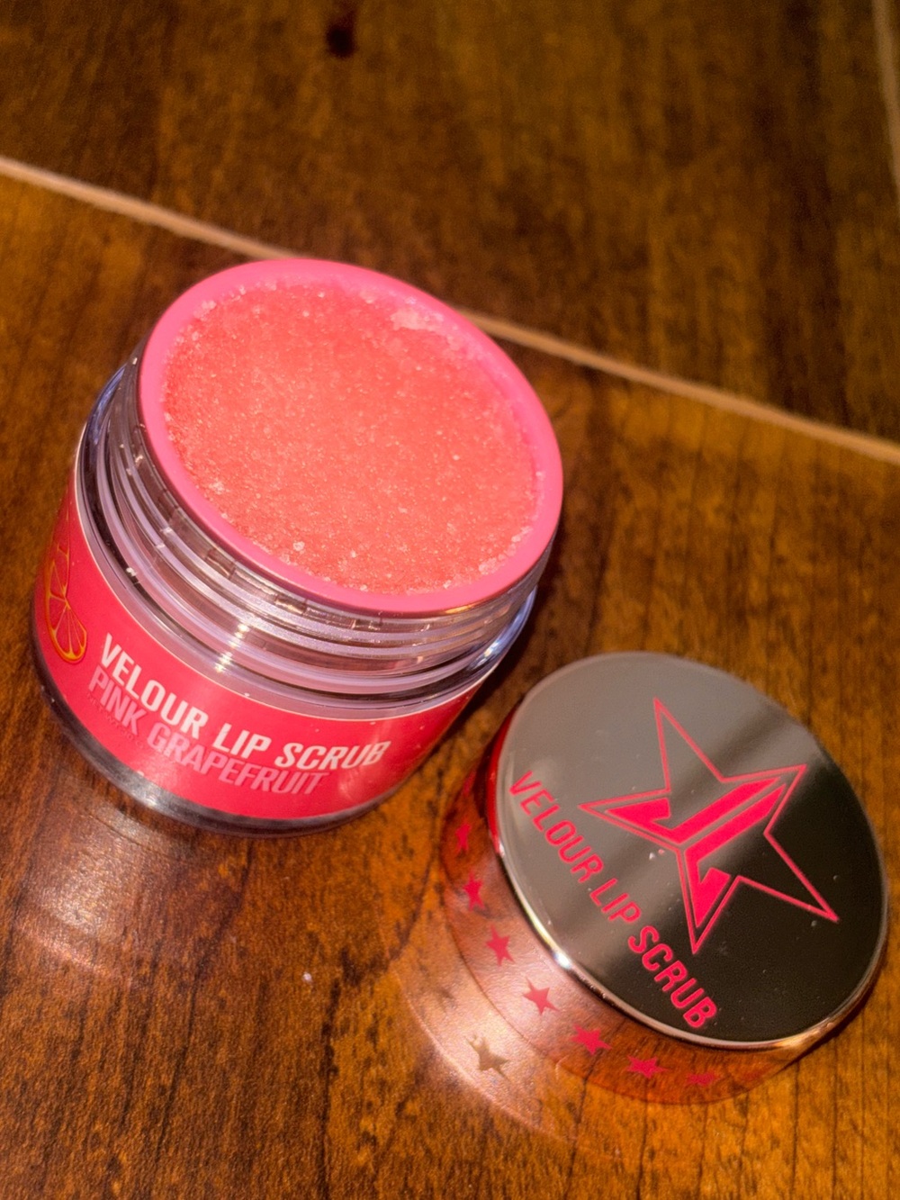 Jeffree Star Lip Scrub